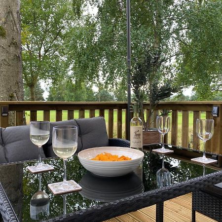 Teviotdale Lodge At Lilliardsedge Holiday Park Джедборо Экстерьер фото